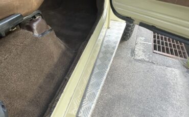 Toyota-Land-Cruiser-1982-Standard-Cab-Pickup-36