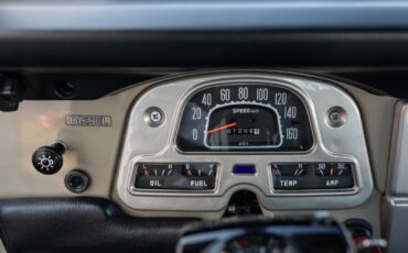 Toyota-Land-Cruiser-1984-Crew-Cab-Pickup-9