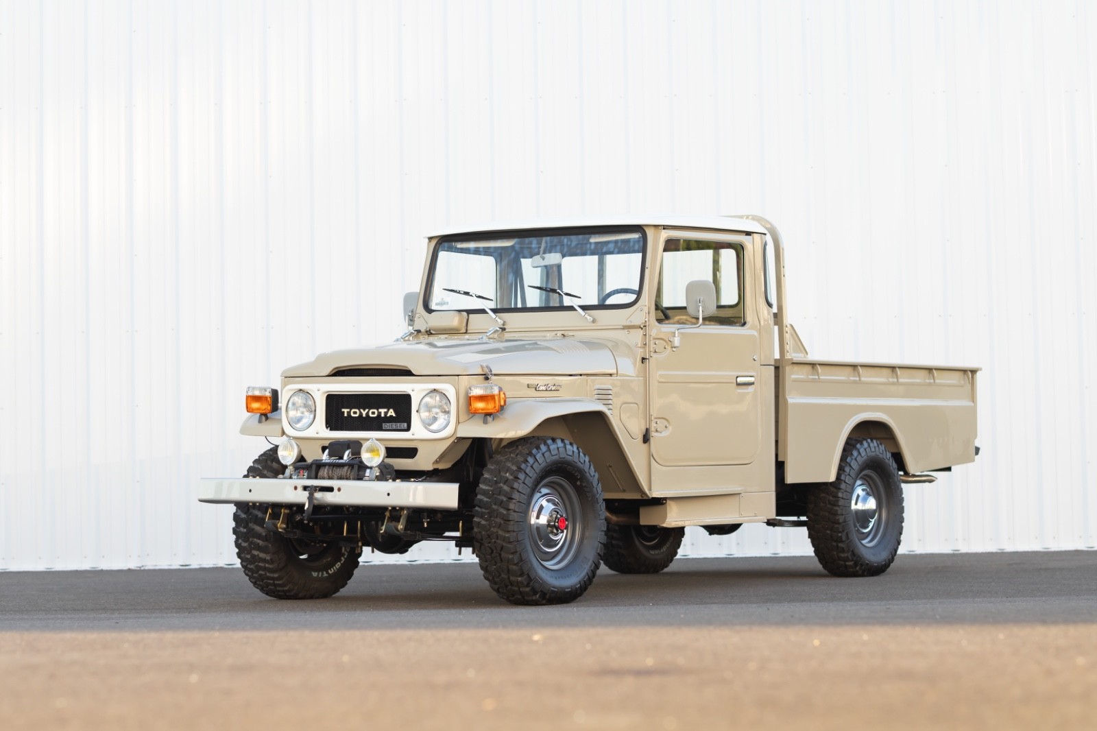 Toyota Land Cruiser 1984 Crew Cab Pickup