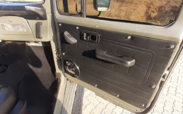 Toyota-Land-Cruiser-1990-Utility-16
