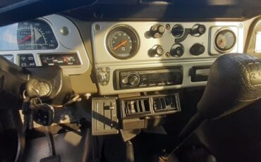 Toyota-Land-Cruiser-1990-Utility-19