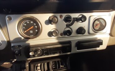 Toyota-Land-Cruiser-1990-Utility-22