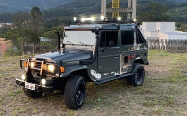 Toyota-Land-Cruiser-1990-Utility-4