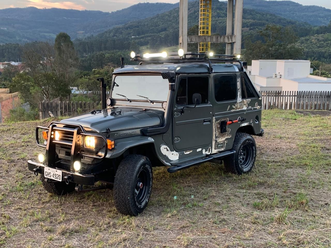 Toyota-Land-Cruiser-1990-Utility-4