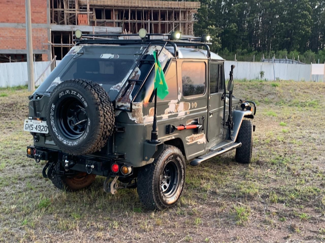 Toyota-Land-Cruiser-1990-Utility-5