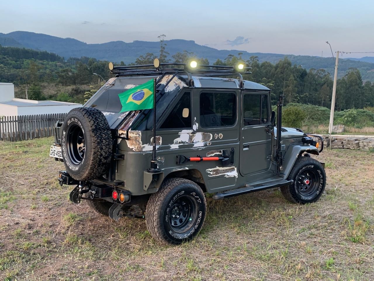 Toyota-Land-Cruiser-1990-Utility-7