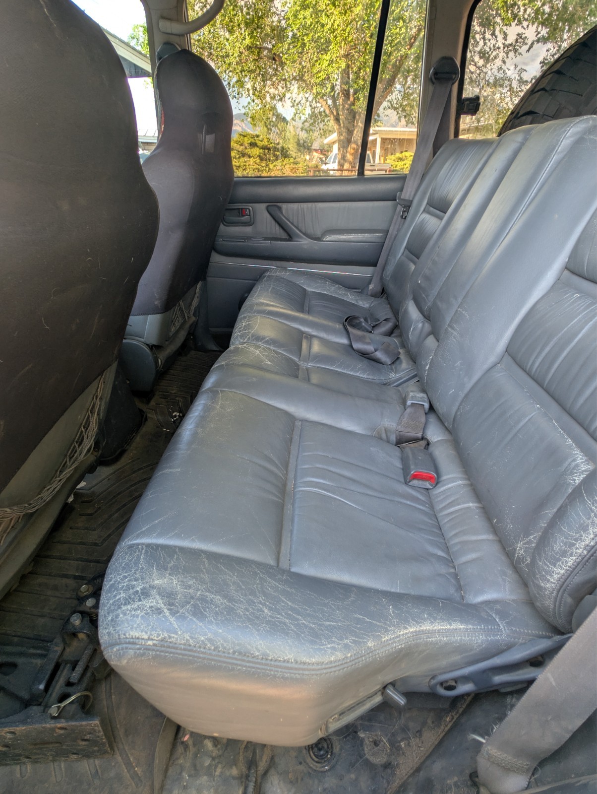 Toyota-Land-Cruiser-1993-SUV-8