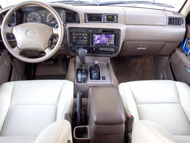 Toyota-Land-Cruiser-1996-SUV-11
