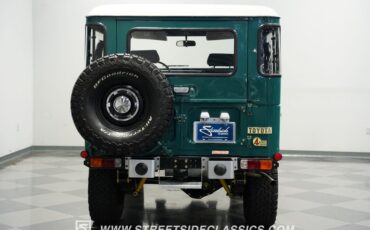Toyota-Land-cruiser-1983-Green-Black-1