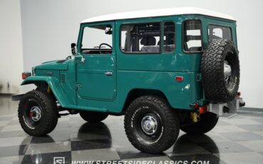 Toyota-Land-cruiser-1983-Green-Black-13