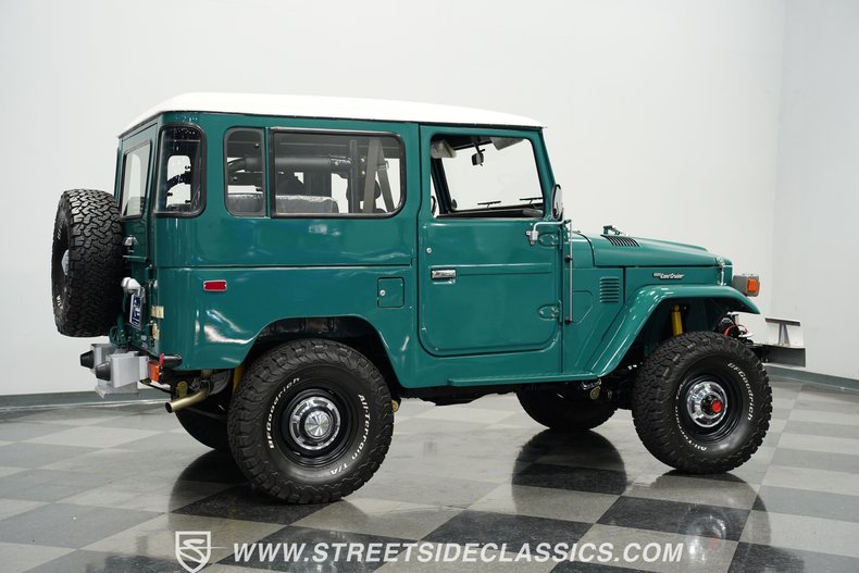 Toyota-Land-cruiser-1983-Green-Black-16