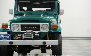 Toyota-Land-cruiser-1983-Green-Black-23