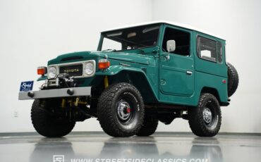 Toyota-Land-cruiser-1983-Green-Black-24