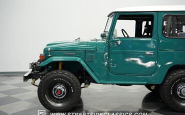 Toyota-Land-cruiser-1983-Green-Black-26