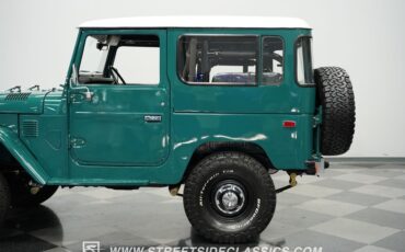 Toyota-Land-cruiser-1983-Green-Black-27