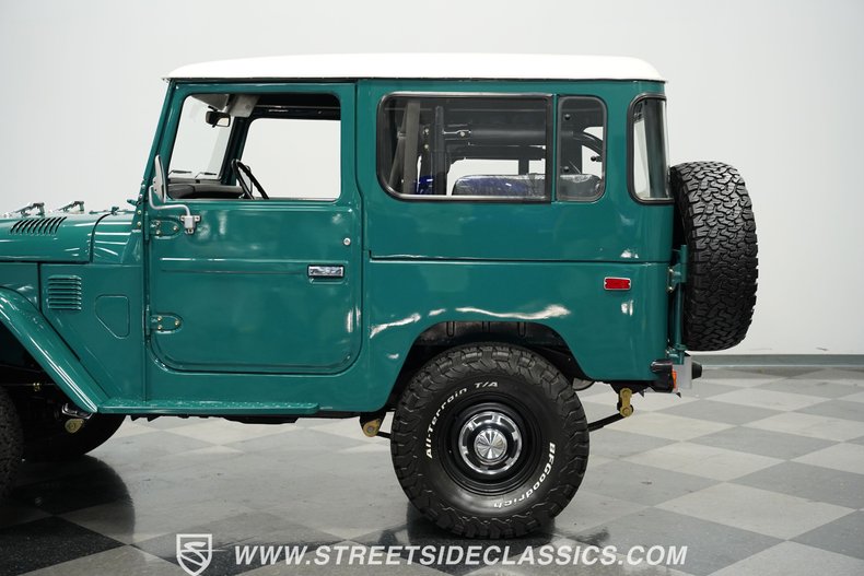 Toyota-Land-cruiser-1983-Green-Black-27
