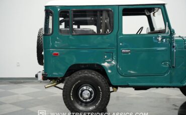 Toyota-Land-cruiser-1983-Green-Black-30