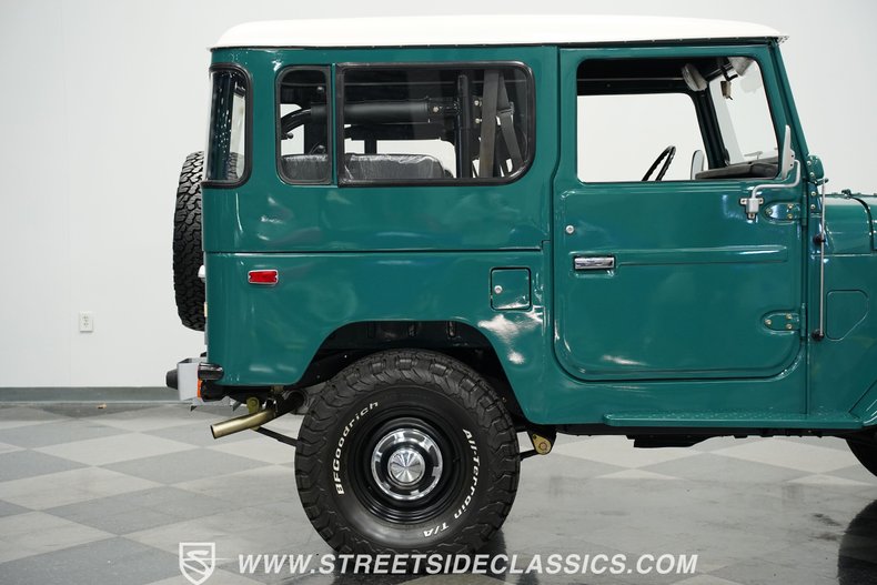 Toyota-Land-cruiser-1983-Green-Black-30