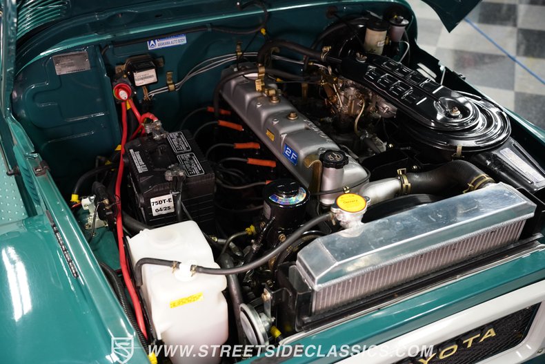 Toyota-Land-cruiser-1983-Green-Black-36