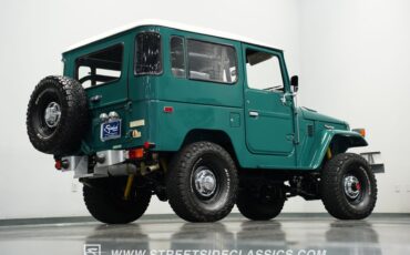 Toyota-Land-cruiser-1983-Green-Black-49