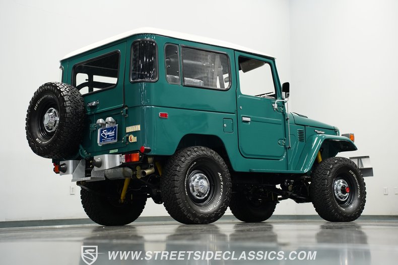 Toyota-Land-cruiser-1983-Green-Black-49