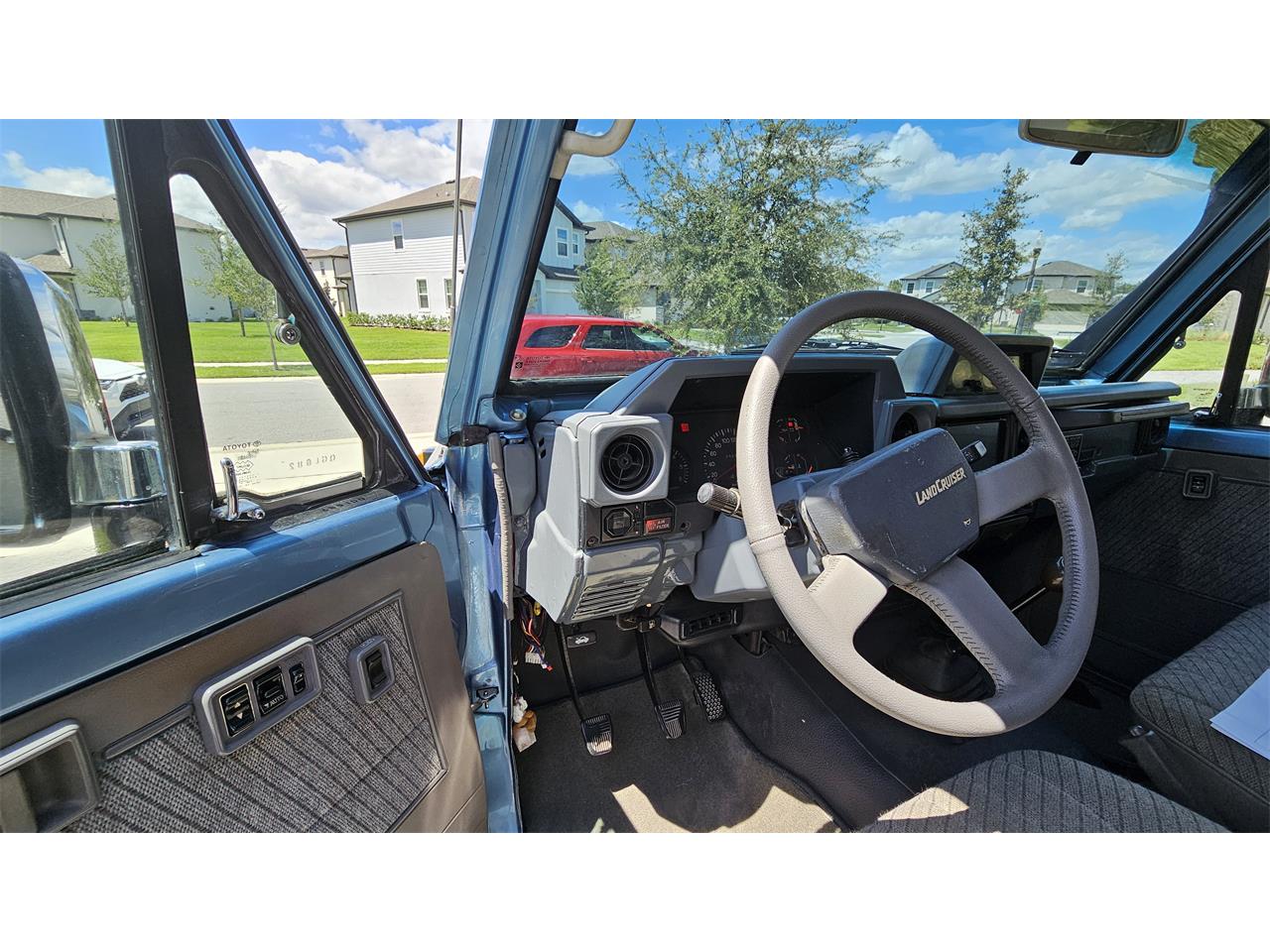 Toyota-Land-cruiser-1994-Metalized-Blue-GrayOriginal-Cloth-30