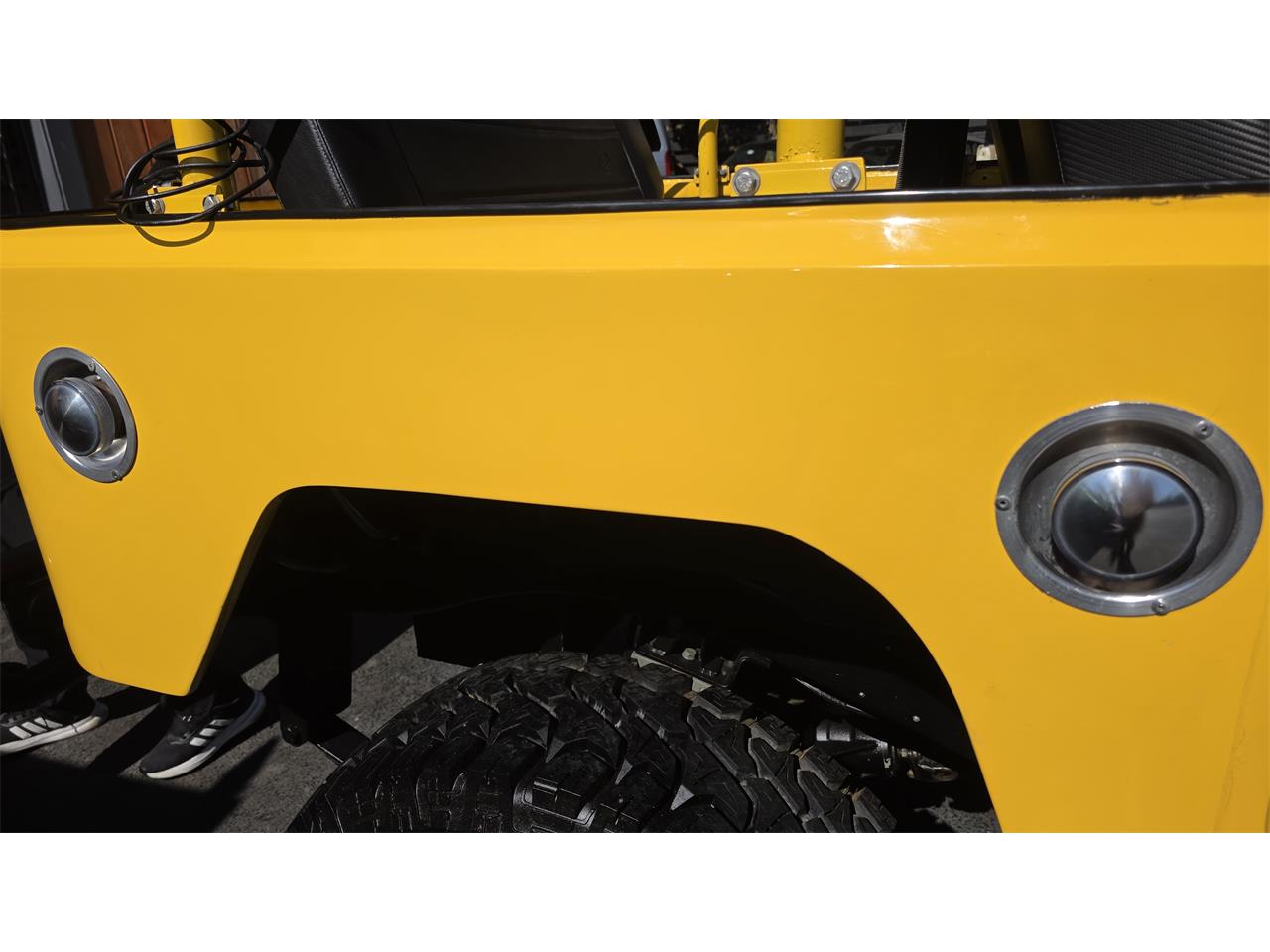 Toyota-Land-cruiser-fj40-1967-Yellow-Black-2