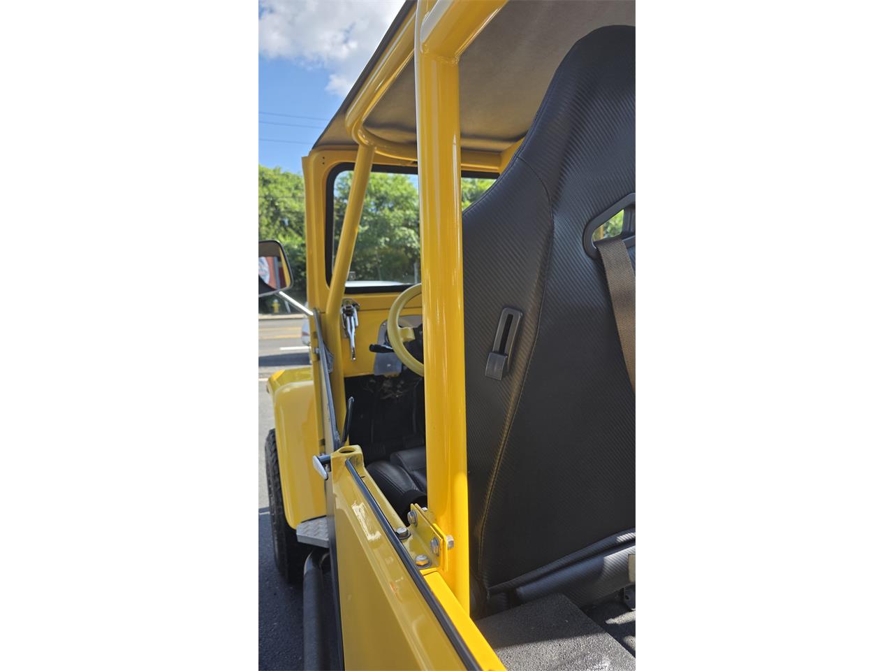 Toyota-Land-cruiser-fj40-1967-Yellow-Black-54