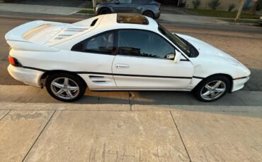 Toyota-MR2-1991-Coupe-3