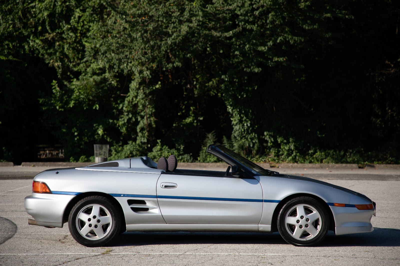 Toyota-MR2-1996-Convertible-1