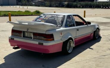 Toyota-Other-1986-WhitePink-Red-LeatherBlack-Su-5