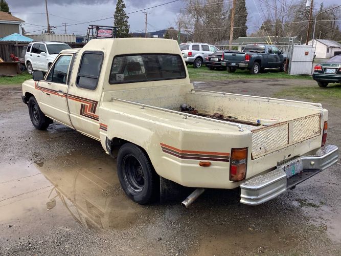 Toyota-Other-1986-Yellow-6