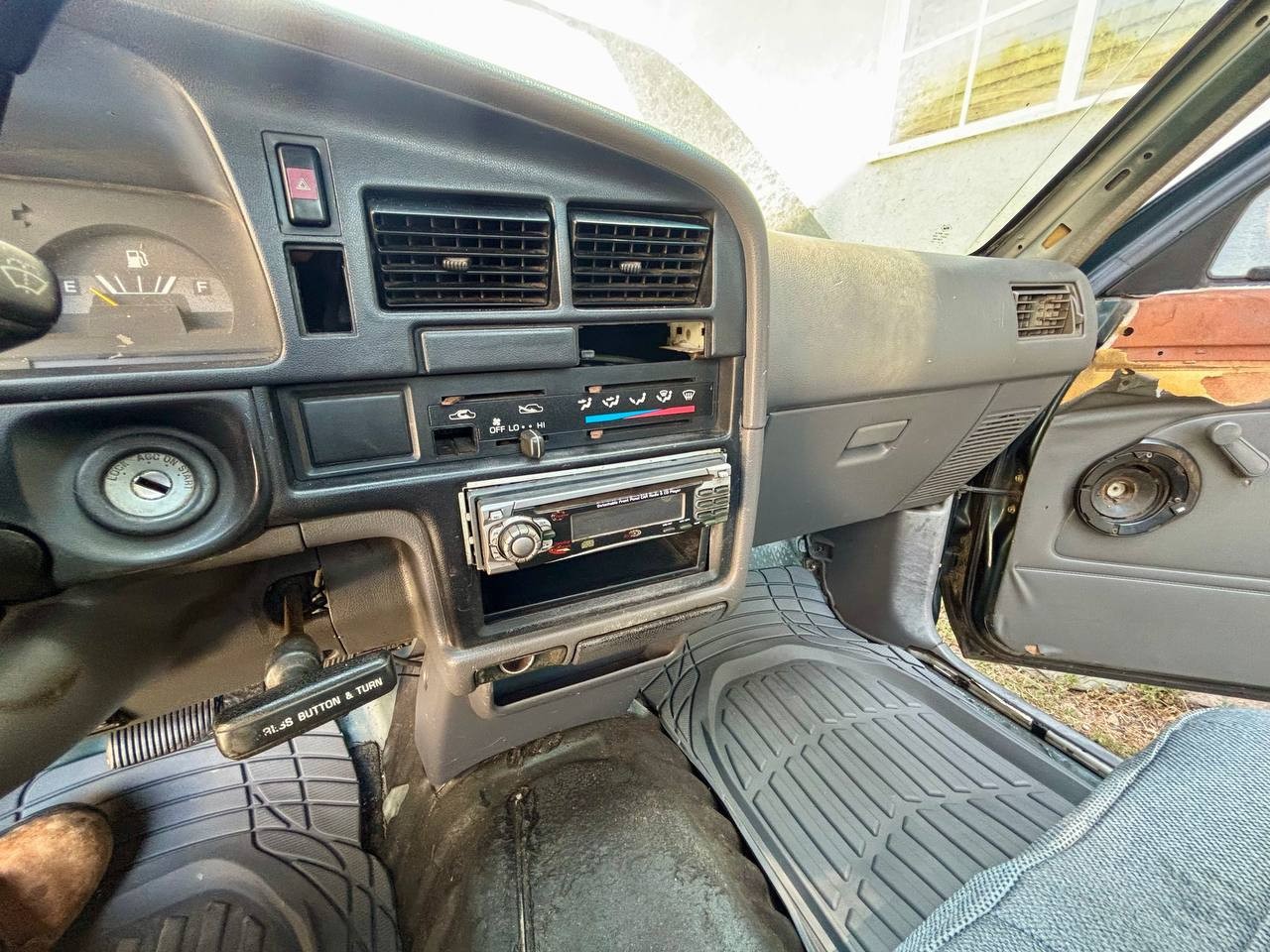 Toyota-Other-1994-Standard-Cab-Pickup-24