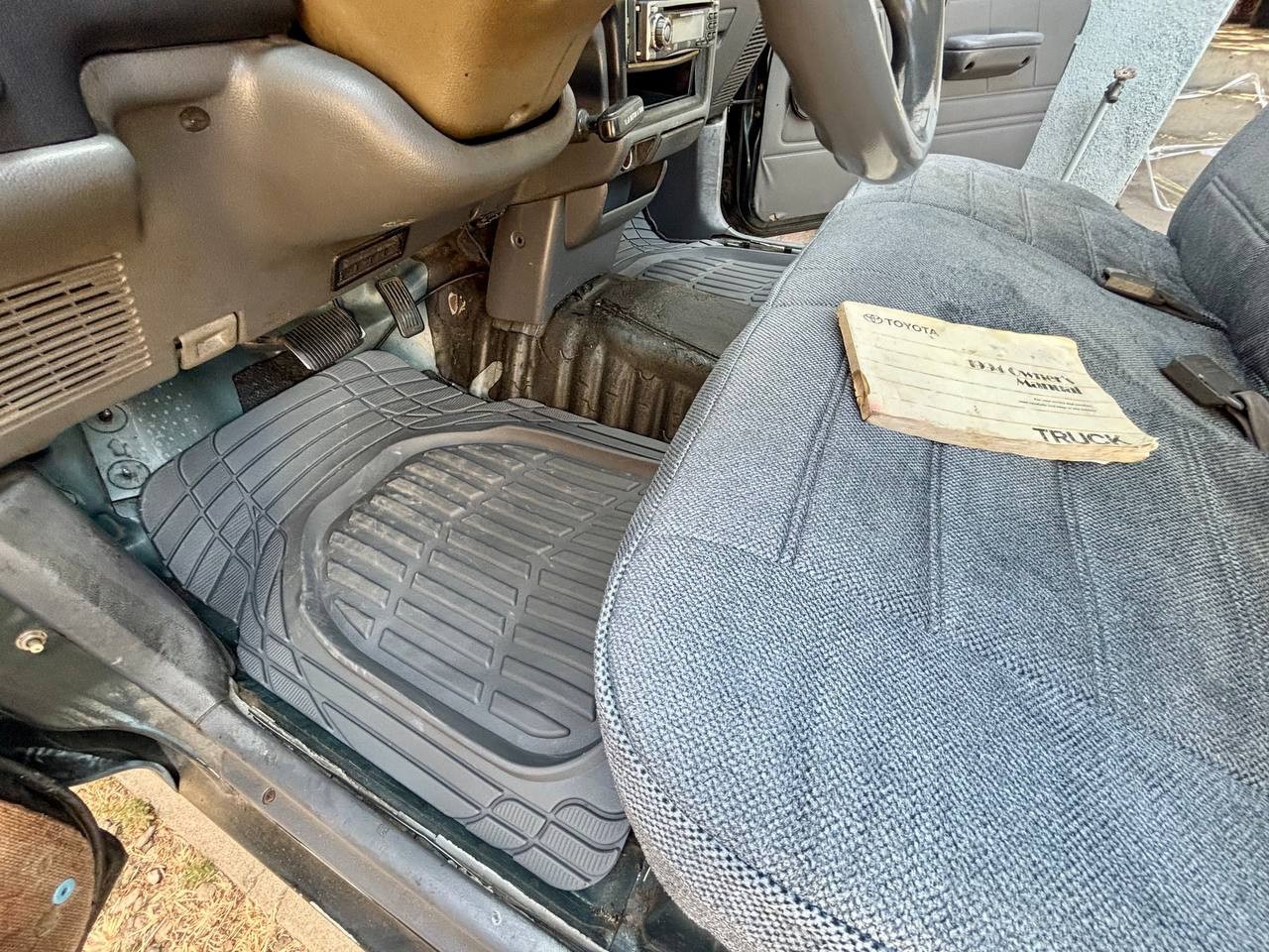 Toyota-Other-1994-Standard-Cab-Pickup-25