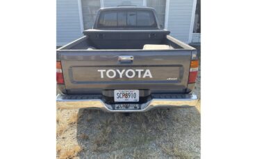 Toyota-Pickup-1989-Grey-Grey-16