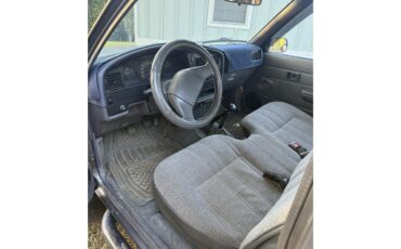 Toyota-Pickup-1989-Grey-Grey-3