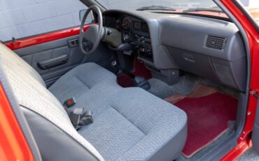 Toyota-Pickup-1992-Pickup-Truck-1