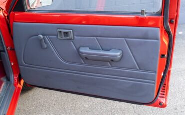 Toyota-Pickup-1992-Pickup-Truck-16