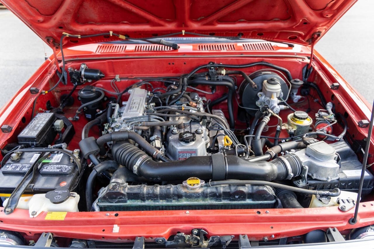 Toyota-Pickup-1992-Pickup-Truck-3