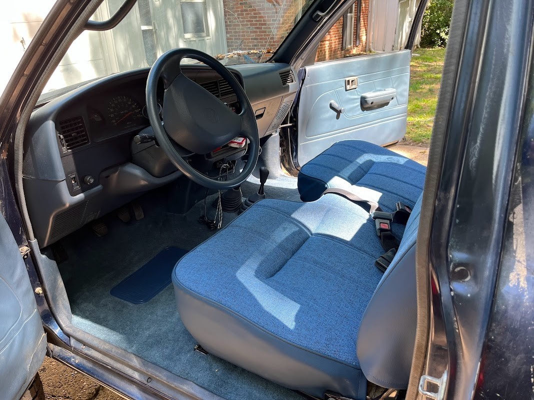 Toyota-Pickup-1993-Standard-Cab-Pickup-14