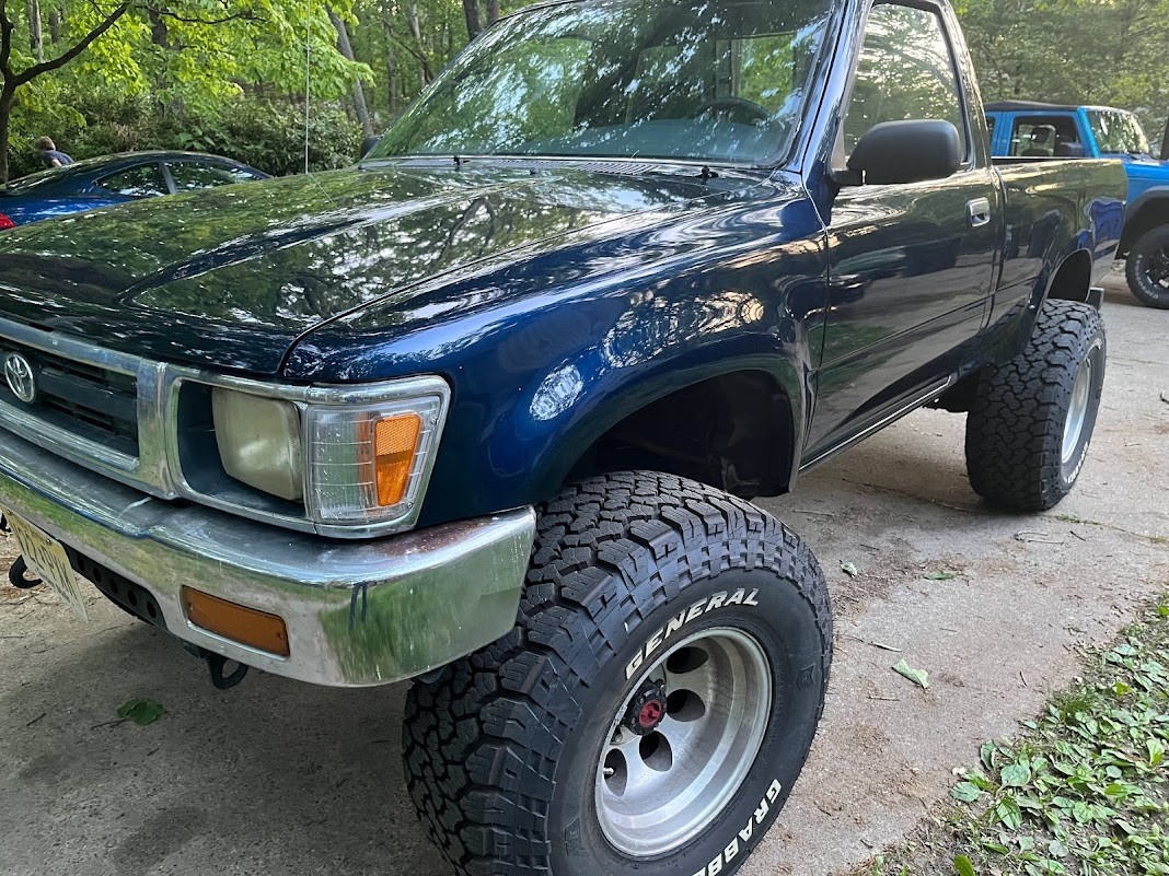 Toyota-Pickup-1993-Standard-Cab-Pickup-3