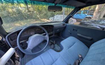 Toyota-Pickup-1993-Standard-Cab-Pickup-5