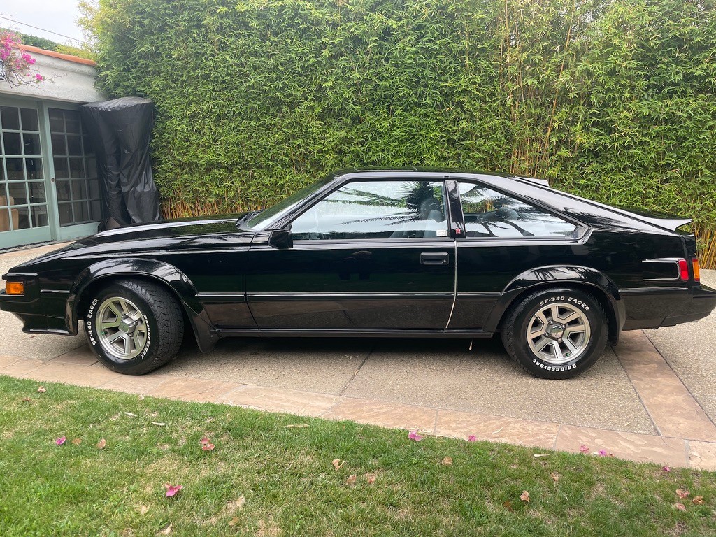Toyota-Supra-1985-Coupe-12