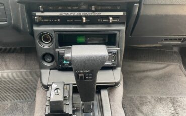 Toyota-Supra-1985-Coupe-23