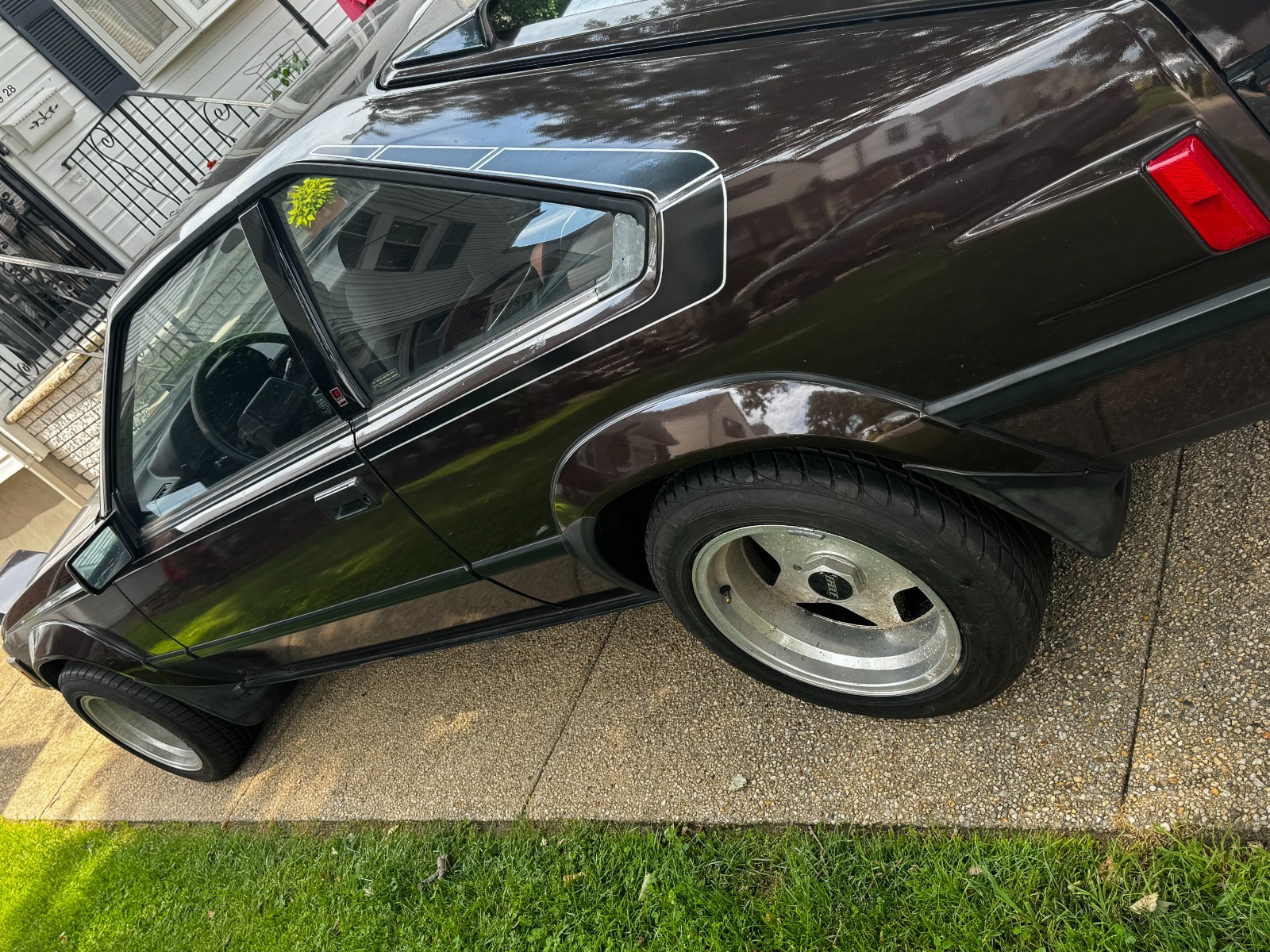 Toyota-Supra-1985-Hatchback-12