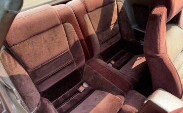 Toyota-Supra-1987-Hatchback-13