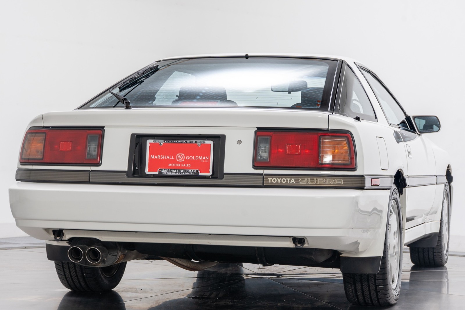 Toyota-Supra-1988-Hatchback-8