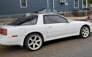 Toyota-Supra-1990-Hatchback-1