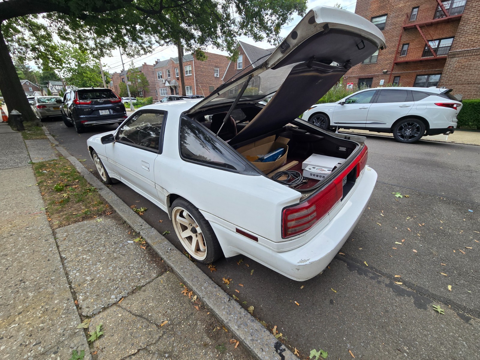 Toyota-Supra-1990-Hatchback-19