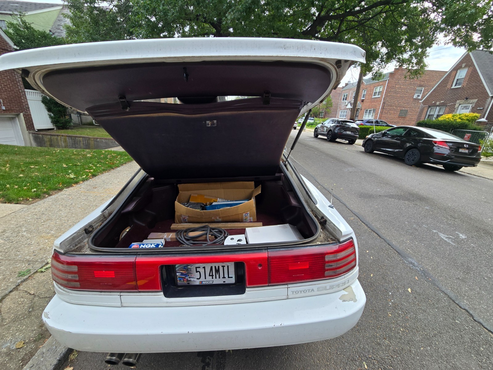 Toyota-Supra-1990-Hatchback-21